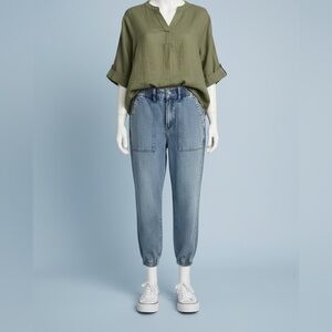 GAP Women's Mid Wash Boyfriend Denim Joggers